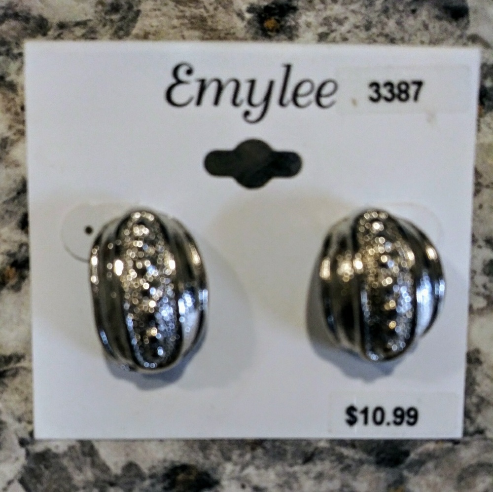 Emylee Earrings